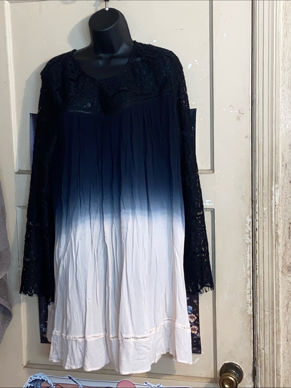 L/S Cream & Black OMBRÉ DRESS Openwork Lace Sleeves